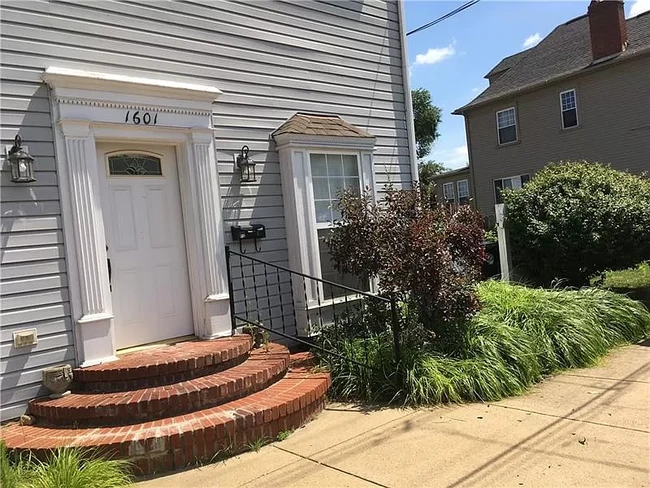 Front Door 1 - 1601 Virginia Ave