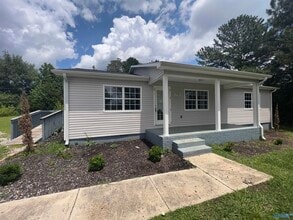 Building Photo - 2720 Old Railroad Bed Rd