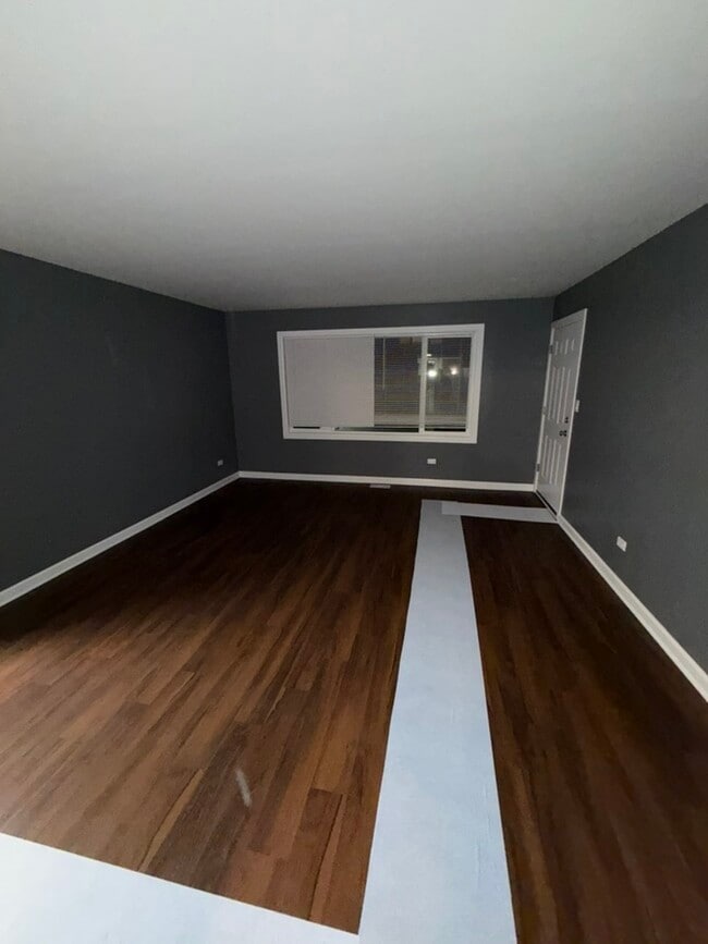 Building Photo - 1100 9th St