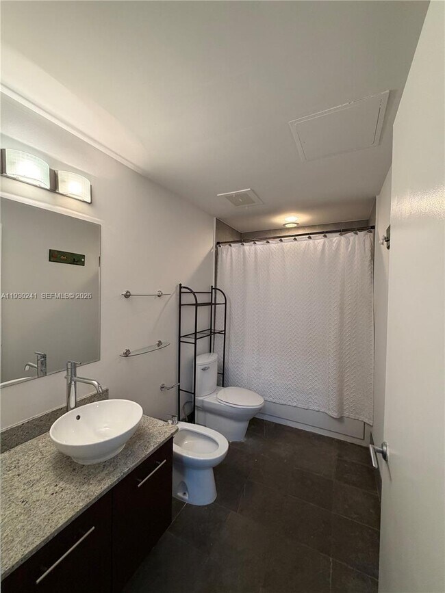 Building Photo - 3029 NE 188th St