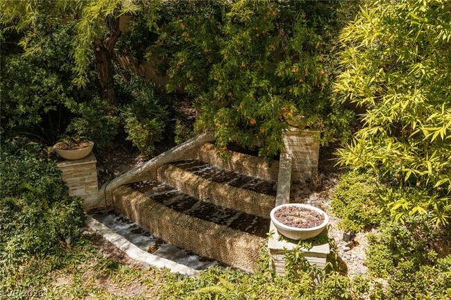 Building Photo - 2451 Hollow Rock Ct