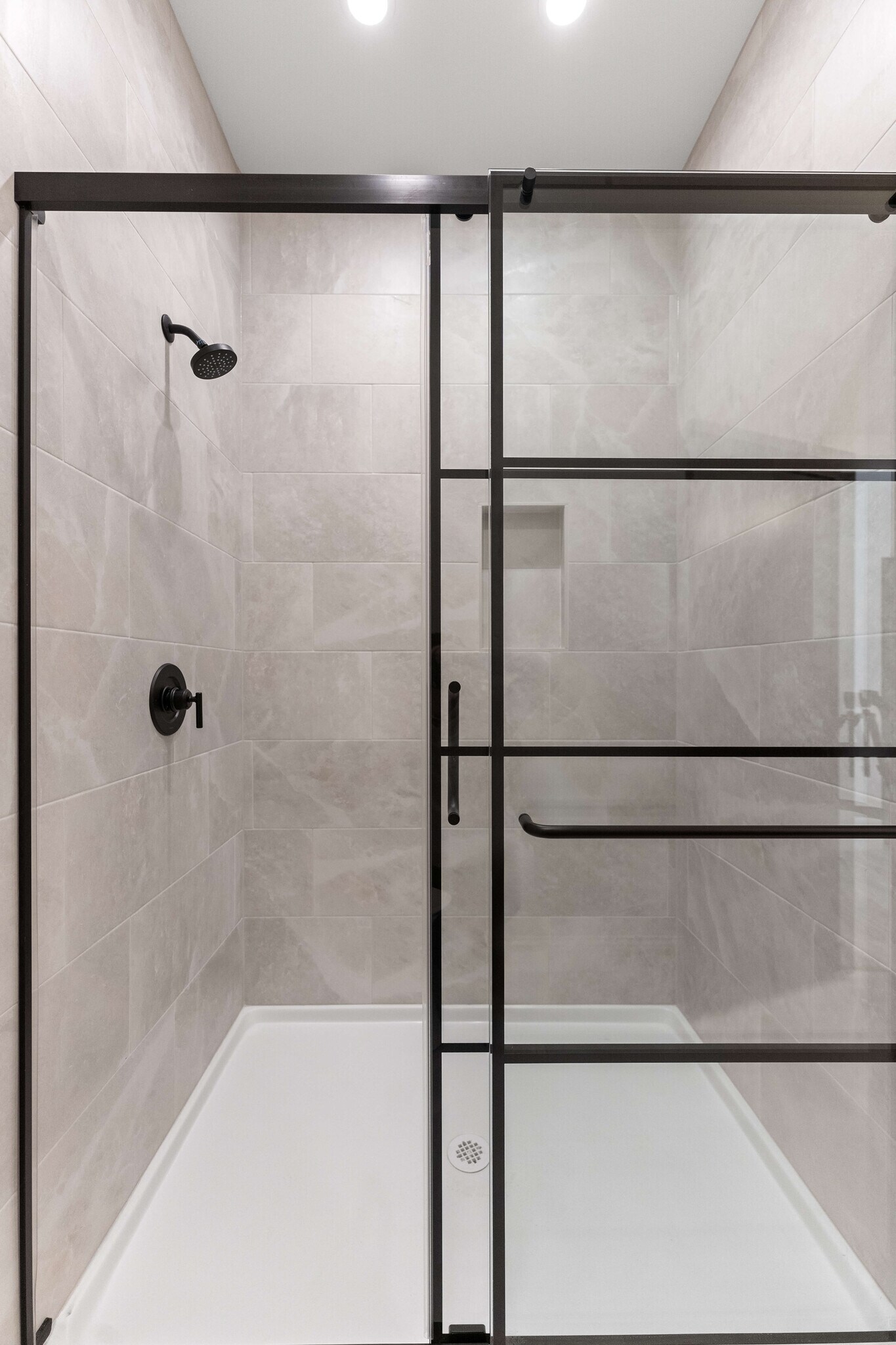 Building Photo - 6515 Nashville Ave