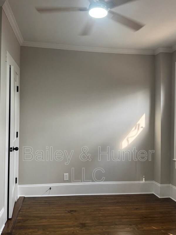 Building Photo - 1385 Hartford Ave SW