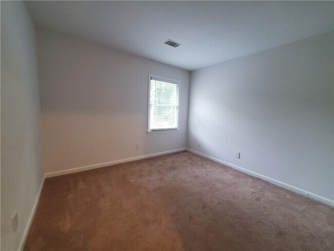 Building Photo - 2533 Hunton Ct
