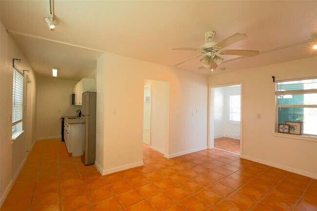 Building Photo - 115 145th Ave