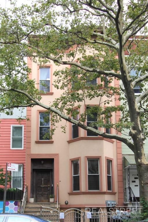 Building Photo - NO FEE! 3 BED 1.5 BATH DUPLEX in Stuyvesan...