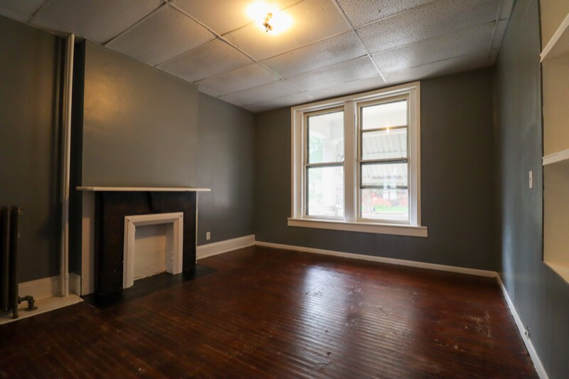 Building Photo - 1658 Iowa St