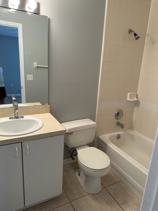 Building Photo - Coming soon ... 2 Bed 2 Bath 1/2 Duplex in...