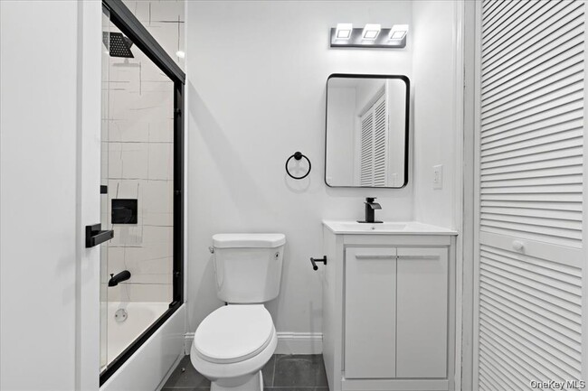 Building Photo - 89 Thurton Pl