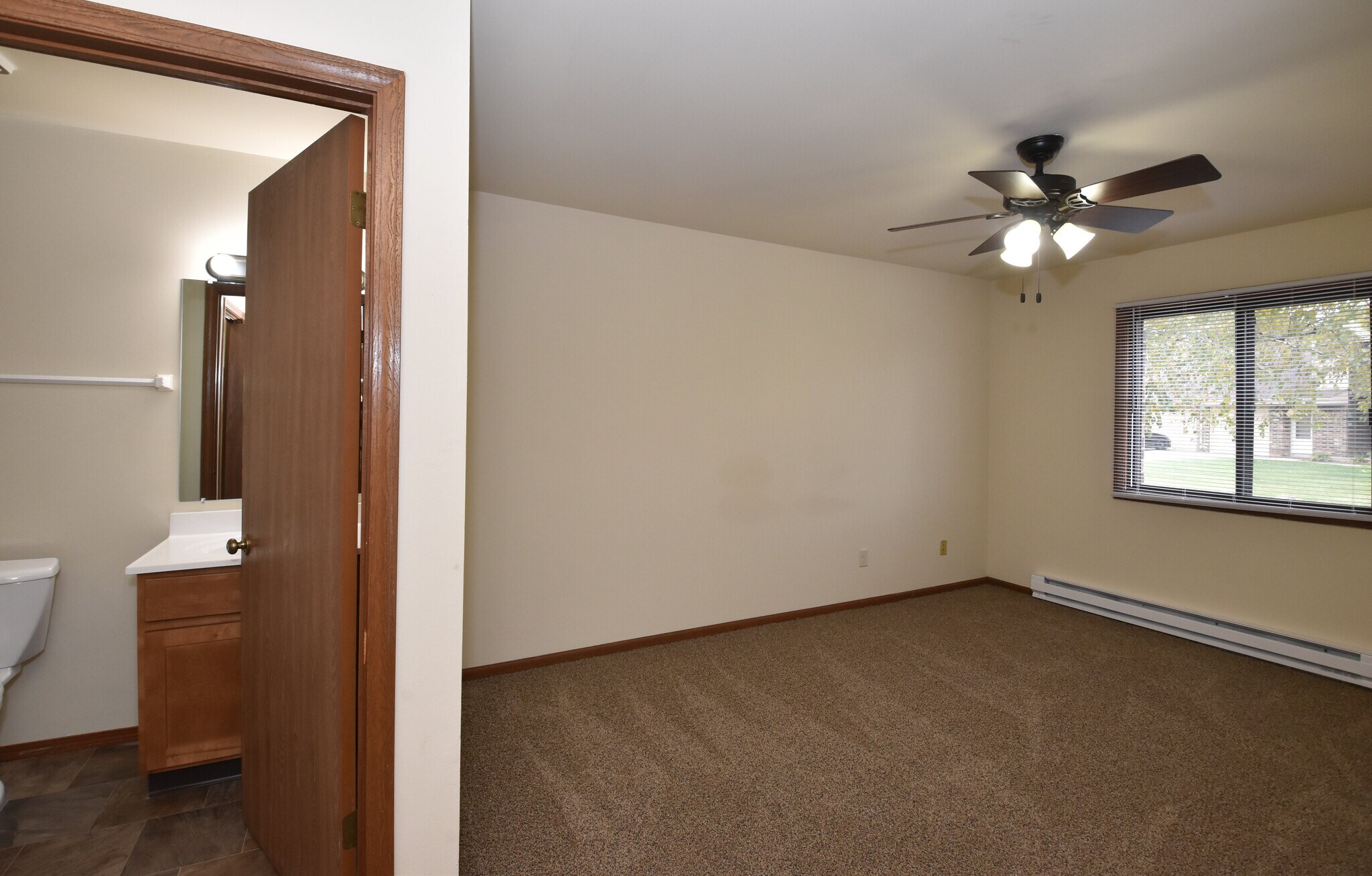 Building Photo - 5946 Joanne Dr