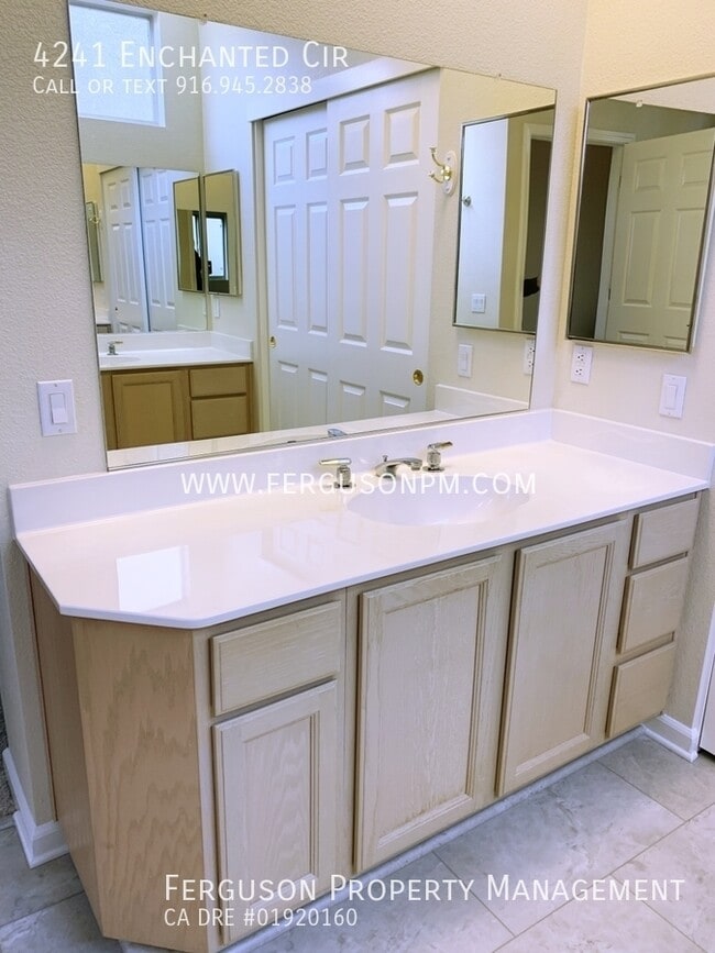 Building Photo - 4241 Enchanted Cir