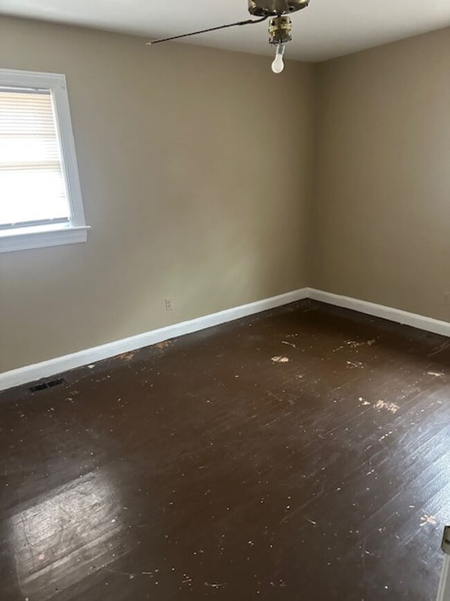 Building Photo - 1228 York St