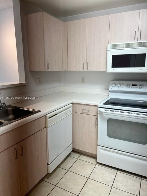 Building Photo - 50 Menores Ave