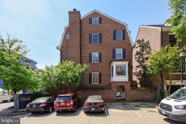 Building Photo - 317 S Union St