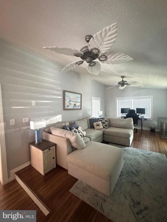 Building Photo - 10613 Shifting Sands Dr