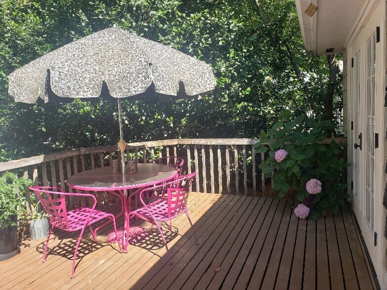 Building Photo - 1604 N 203rd Pl