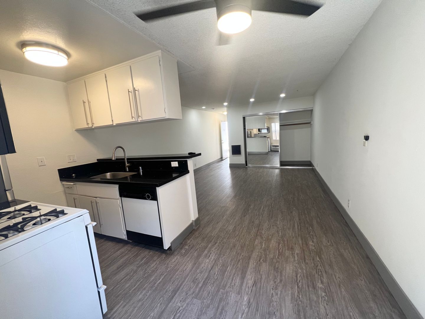 Building Photo - 3735 S Canfield Ave