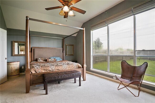 Building Photo - 2313 Village View Loop