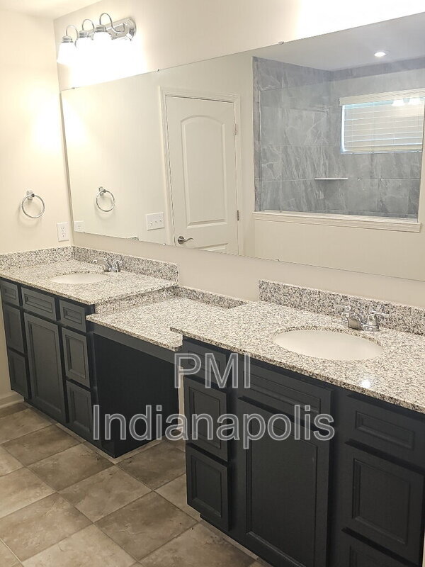 Building Photo - 15364 Staffordshire Wy