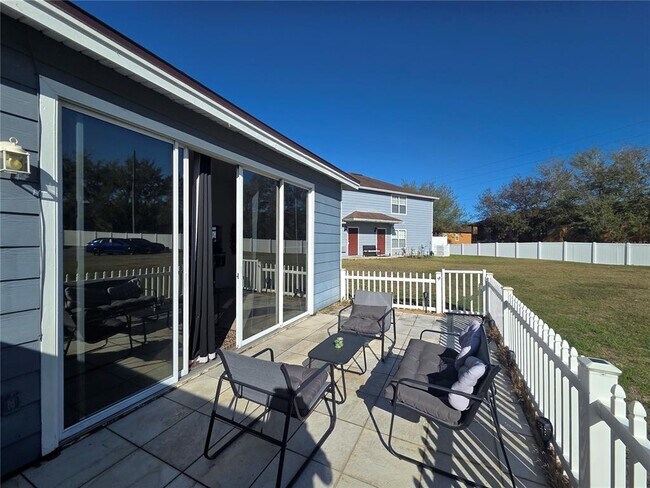 Building Photo - 803 Caribbean Dr