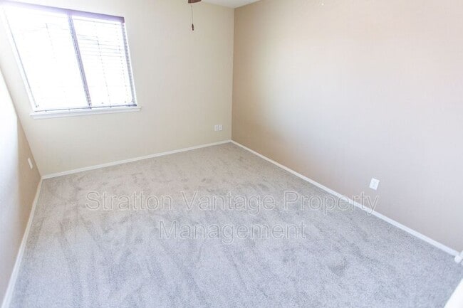 Building Photo - 1701 W Flamingo Dr