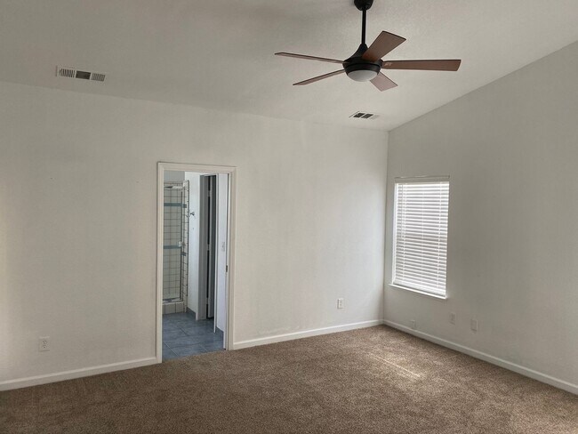 Building Photo - 2096 Alcott St