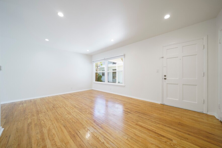  - 12012 Washington Pl