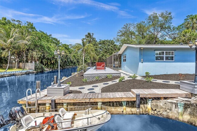 Building Photo - 2191 SW 27th Ln