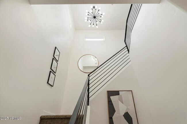 Building Photo - 7613 E Vía Del Reposo