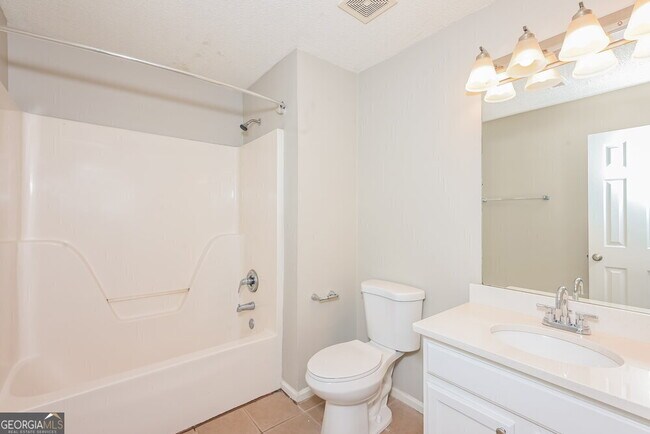 Building Photo - 3370 Spring Mesa Dr SW