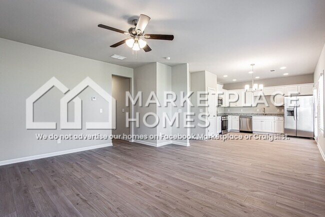 Building Photo - 246 W L Miller Dr