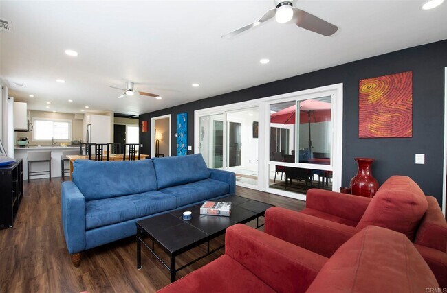 Building Photo - Turn-key 2 Bed 2 Bath retreat in Oceana 55...