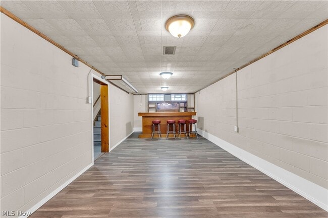 Building Photo - 21980 Ivan Ave