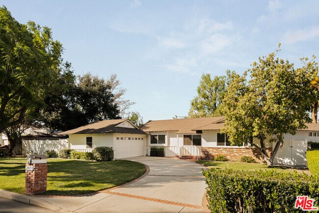 Building Photo - 23153 Gonzales Dr