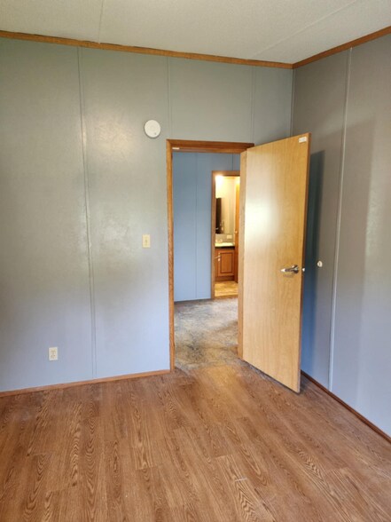 Building Photo - 475 Cold Spring Rd
