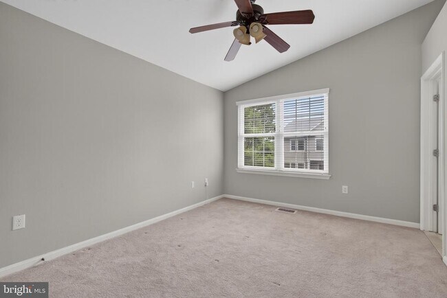 Building Photo - 12825 Fair Briar Ln