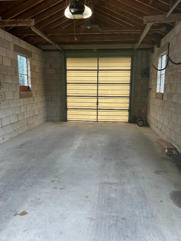 Building Photo - 411 Limestone St