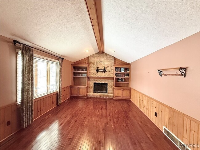 Building Photo - 8 Hummingbird Ln