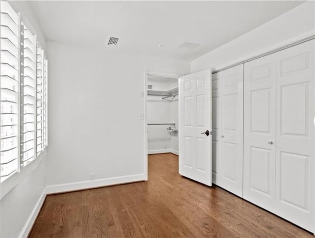 Building Photo - 755 River Gate Dr