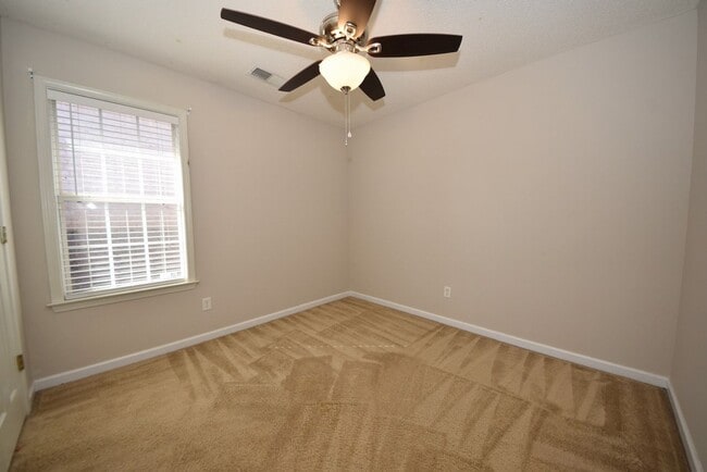 Building Photo - Wonderful 3 bed, 2 bath home near Shelby Farms Park.