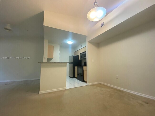 Building Photo - 2544 Centergate Dr