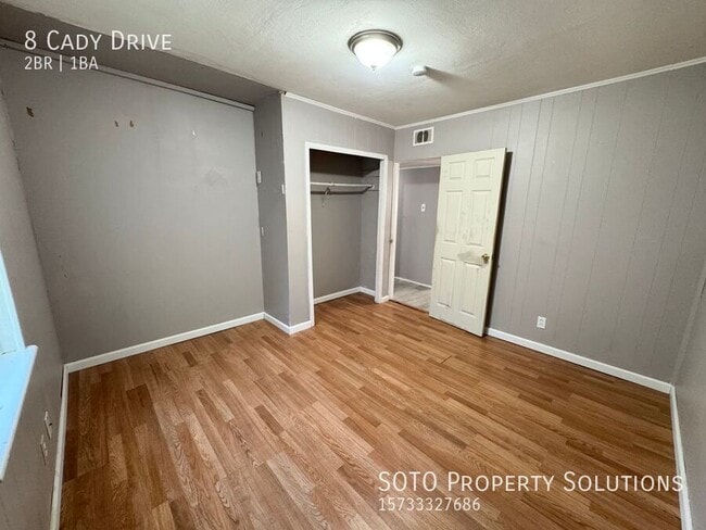 Building Photo - 8 Cady Dr