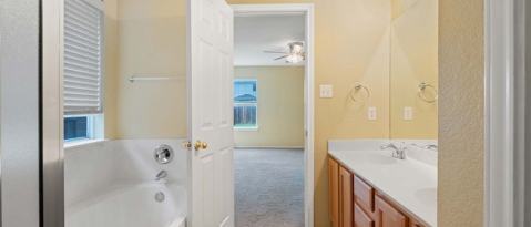 Building Photo - 14401 Mowsbury Dr