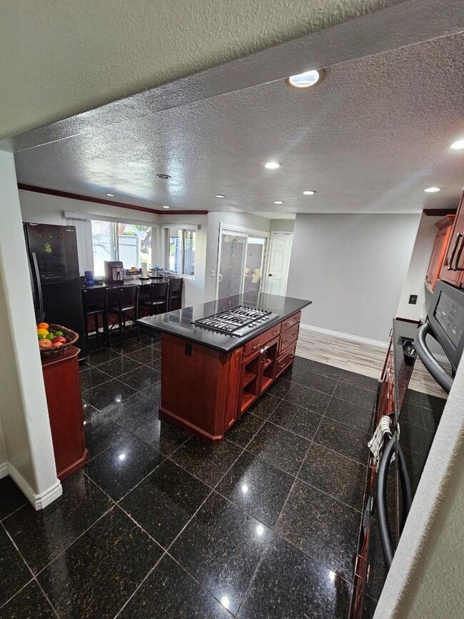 Building Photo - 1704 Horseshoe Ct