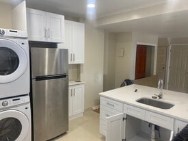 Building Photo - 113 S 2nd St