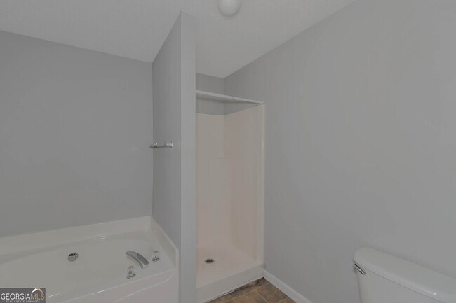 Building Photo - 1409 Randolph Ct