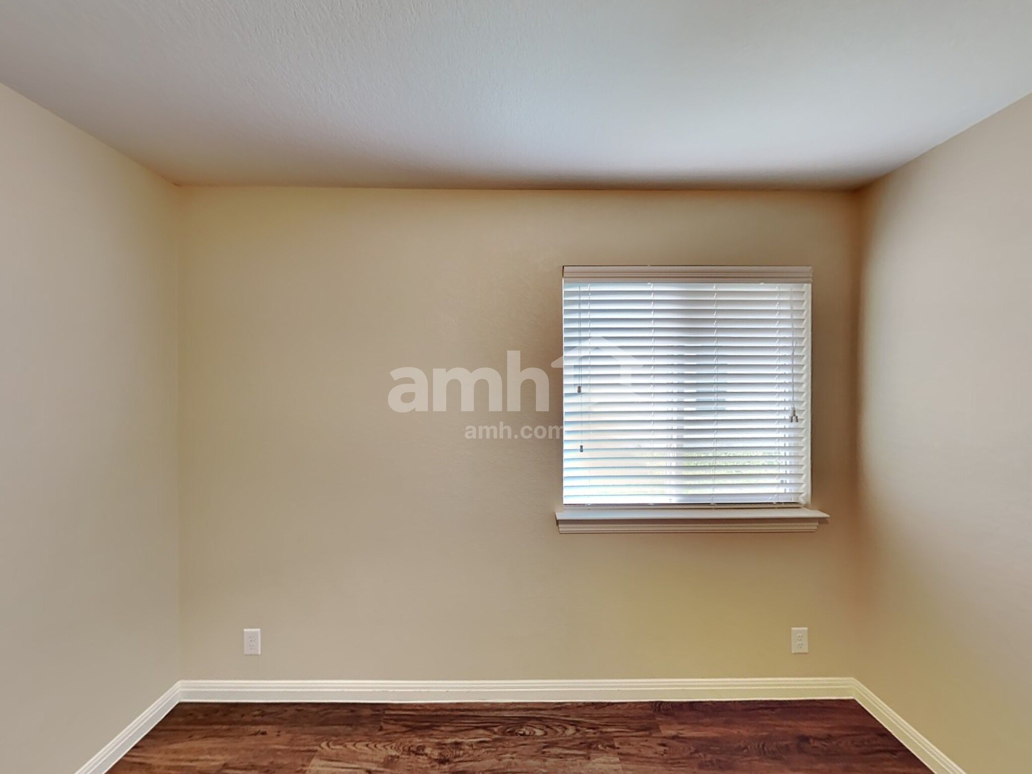 Building Photo - 2240 Hazelwood