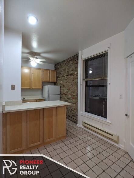 Building Photo - 1212 N Dearborn St