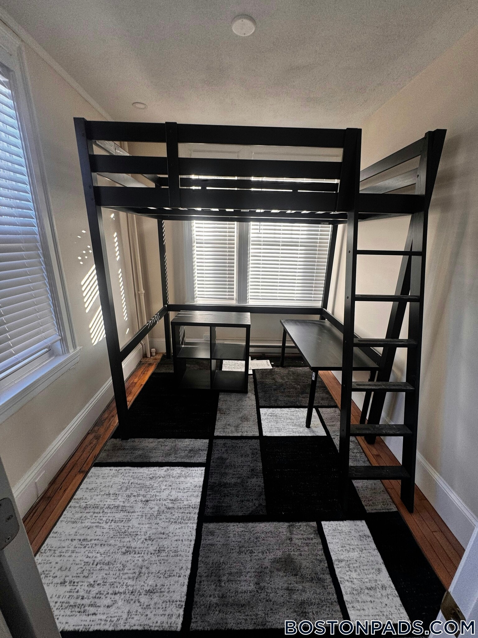 Building Photo - 30 Wadsworth St