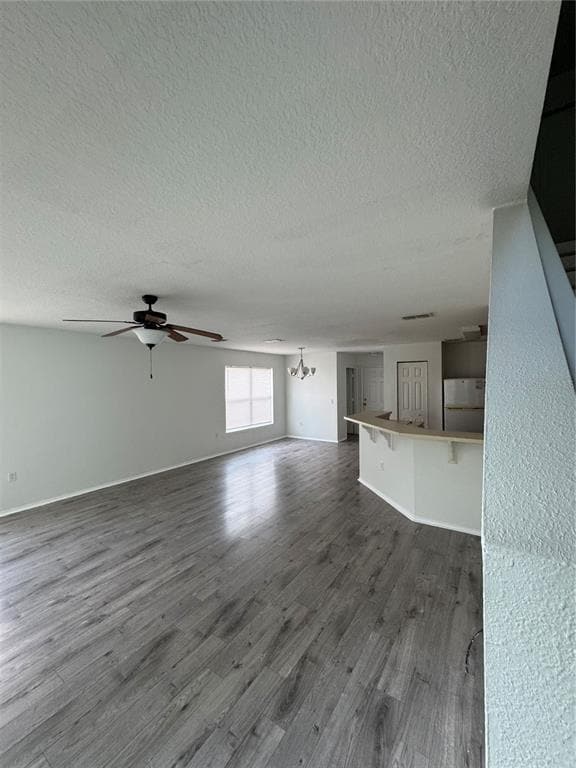 Building Photo - 3003 Seaview Castle Dr
